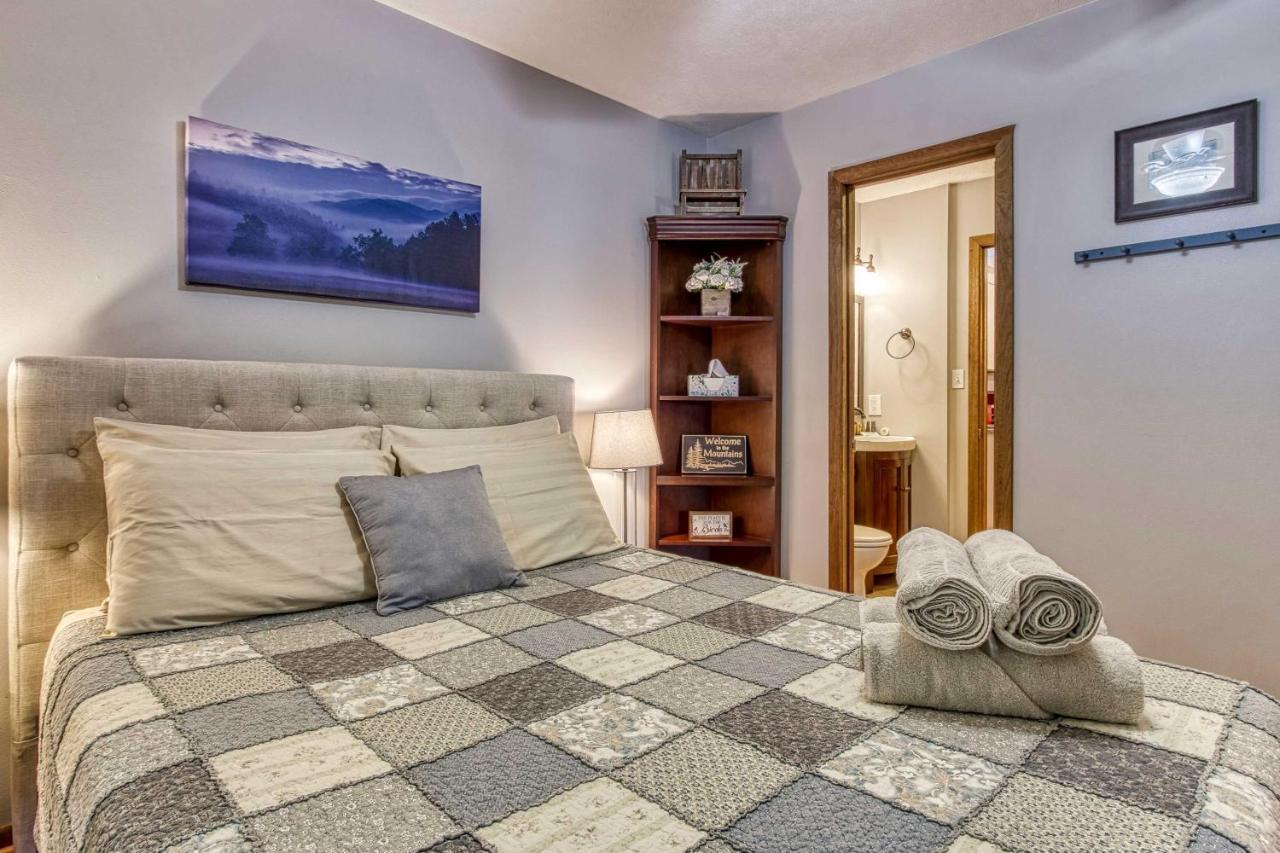 Cozy Cabin With Mountain Views Near Skylift Park! Gatlinburg Bagian luar foto
